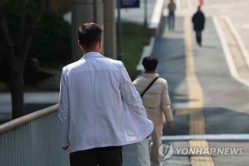 의료진 [연합뉴스 자료사진]